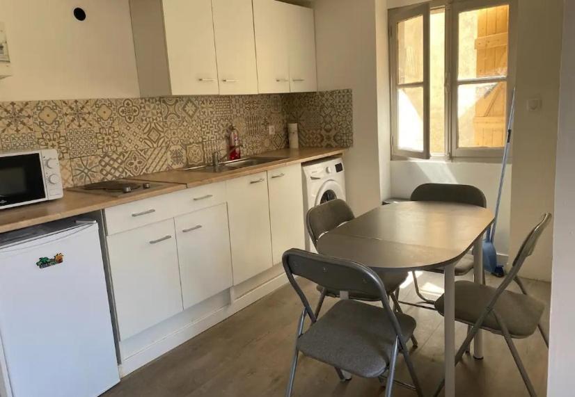 Tres Sympathique Appartement Plein Coeur De Ville Perpignan Bagian luar foto